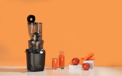Бавнооборотна сокоизстисквачка Kuvings REVO830  +  Ръчен блендер Kuvings MIXPRO 1000