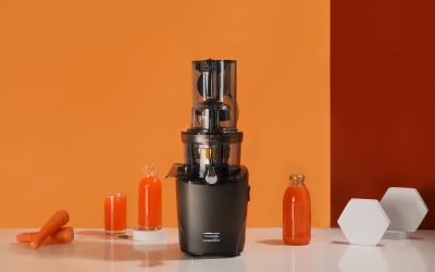 Бавнооборотна сокоизстисквачка Kuvings REVO830  +  Ръчен блендер Kuvings MIXPRO 1000